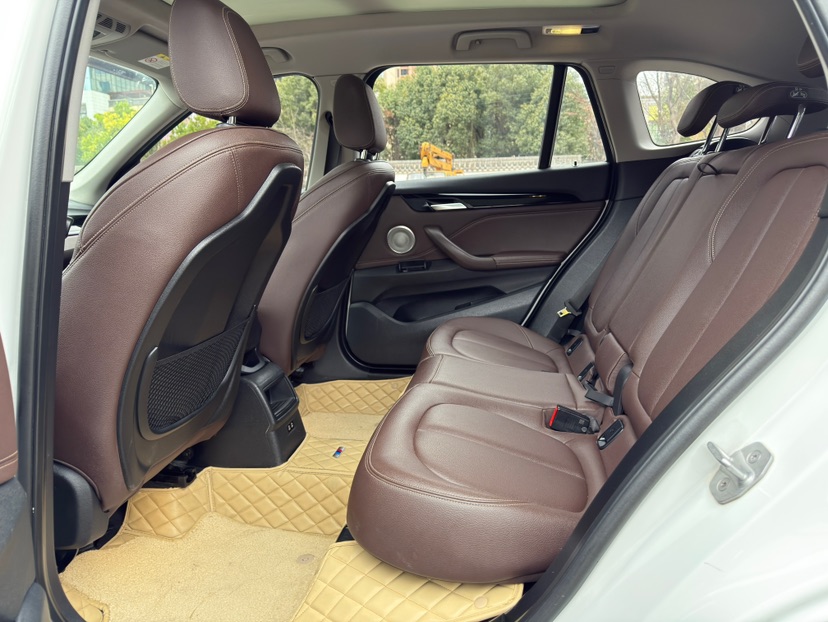 BMW X1 2021 car image #6