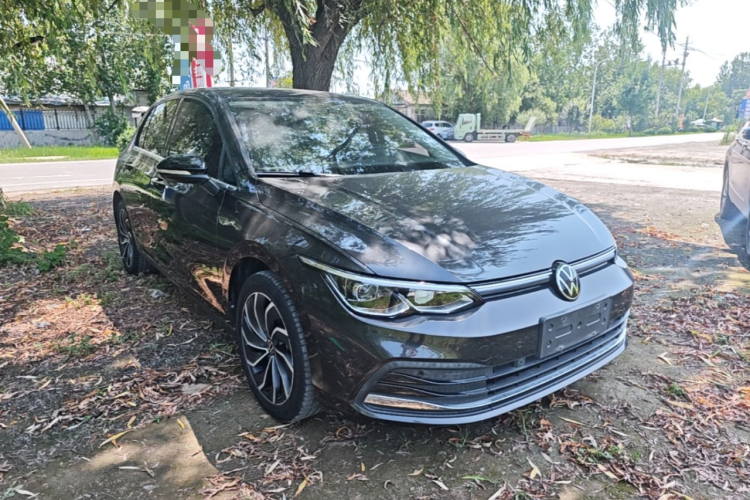 Volkswagen Golf 2021 car image #4