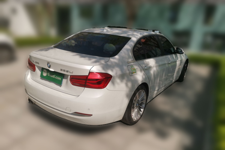 BMW 3 Series 2019 #7 BMW 3 Series 2019 car image #7