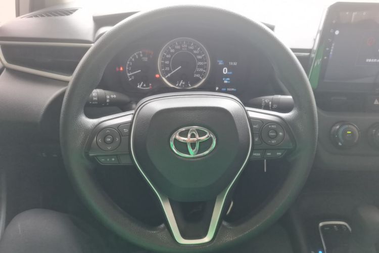 Toyota Corolla 2019 #11 Toyota Corolla 2019 car image #11