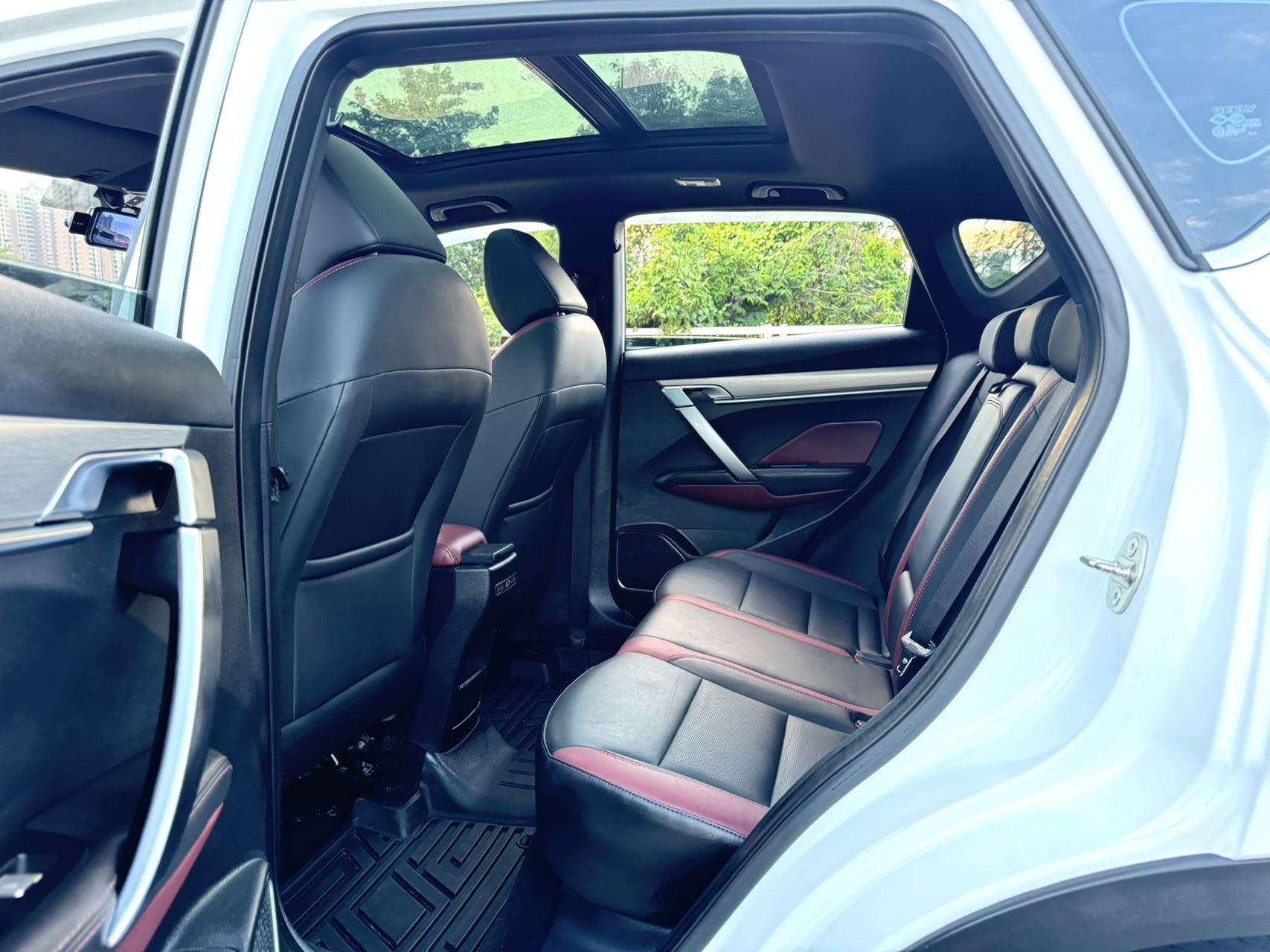 GEELY Coolray 2020 car image #3
