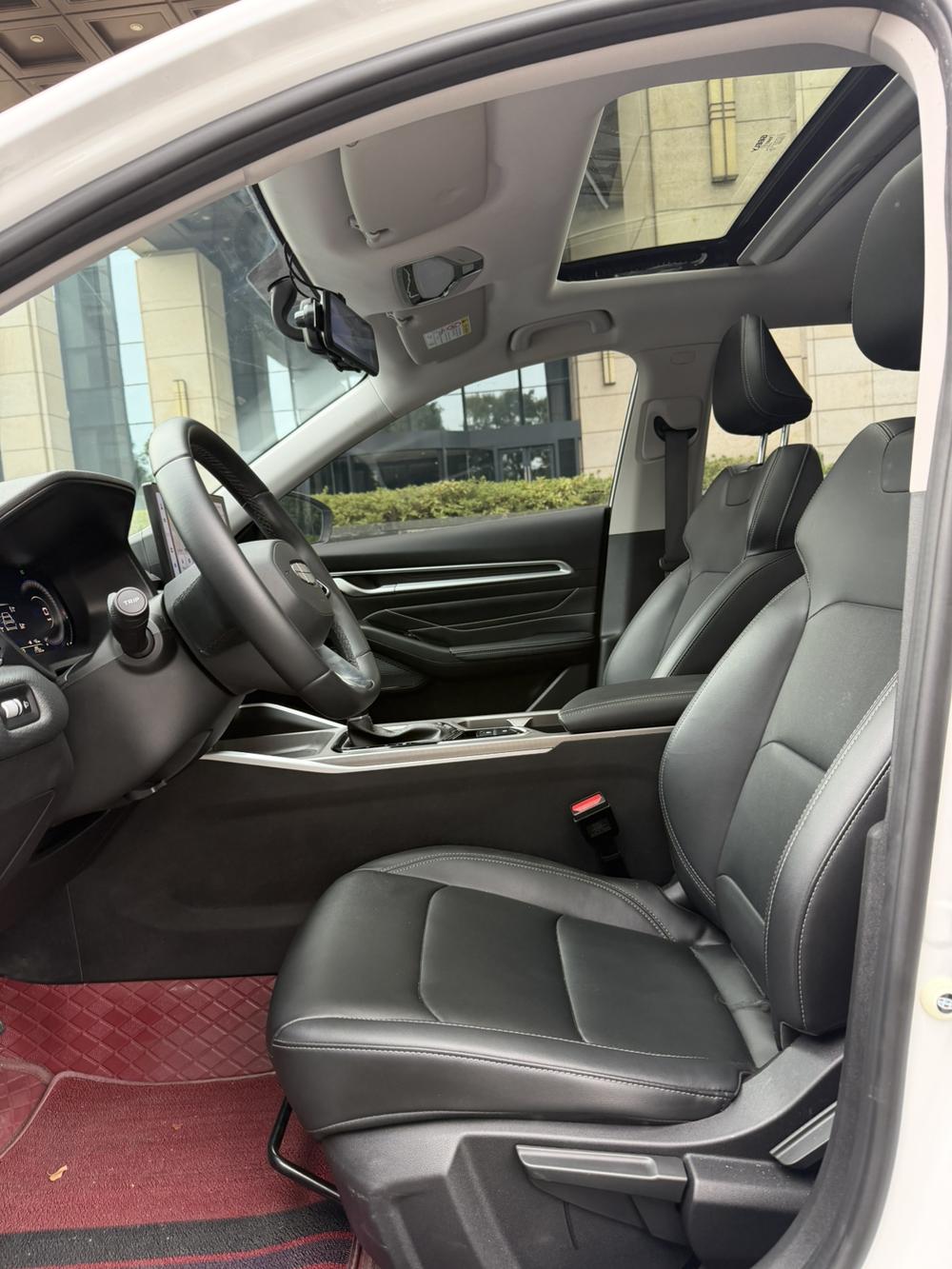 GEELY Emgrand 2024 изображение автомобиля #8