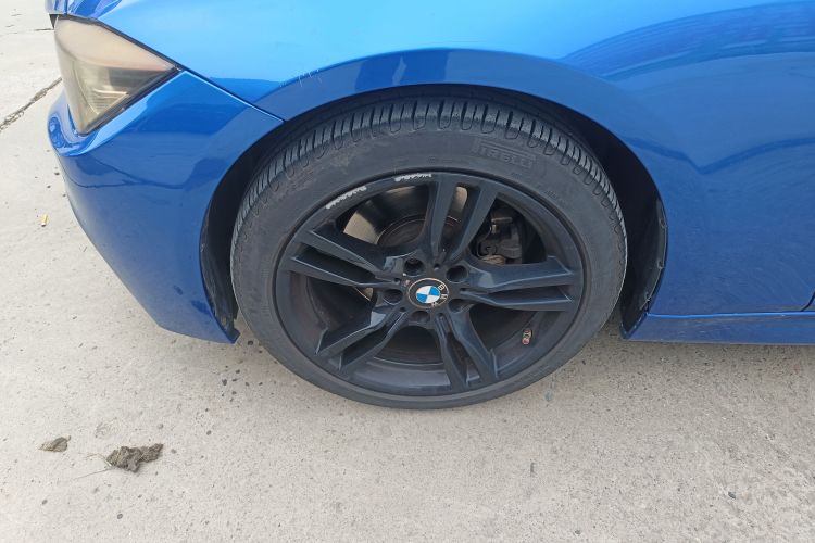 BMW 3 Series 2017 car image #9