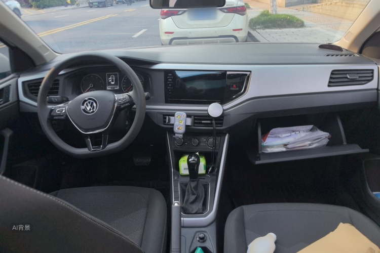 Volkswagen Polo 2022 car image #11