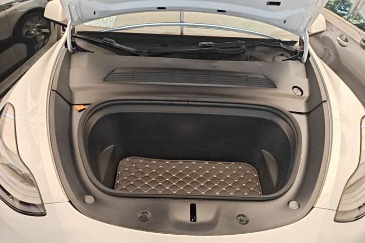 Tesla Model Y 2022 #20 Tesla Model Y 2022 car image #20