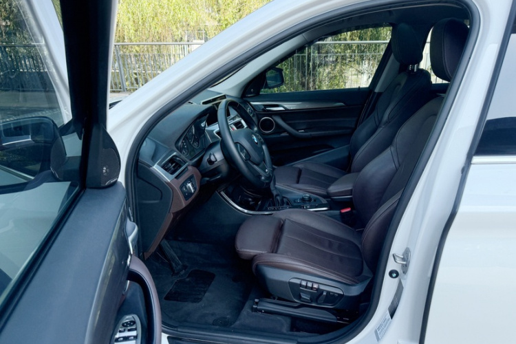 BMW X1 2018 #30 BMW X1 2018 car image #30
