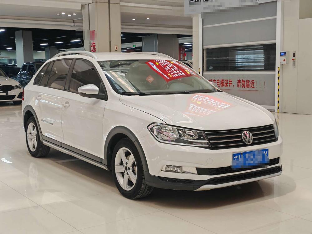Volkswagen Santana 2016 car image #3