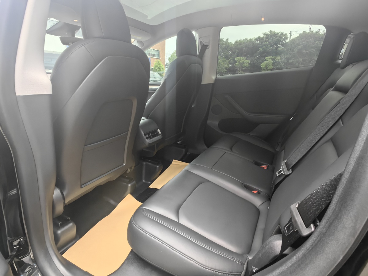 Tesla Model Y 2021 #7 Tesla Model Y 2021 car image #7