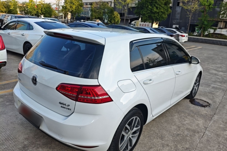 Volkswagen Golf 2016 car image #7