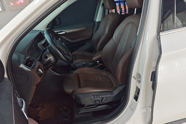 BMW X1 2018 #19 BMW X1 2018 car image #19