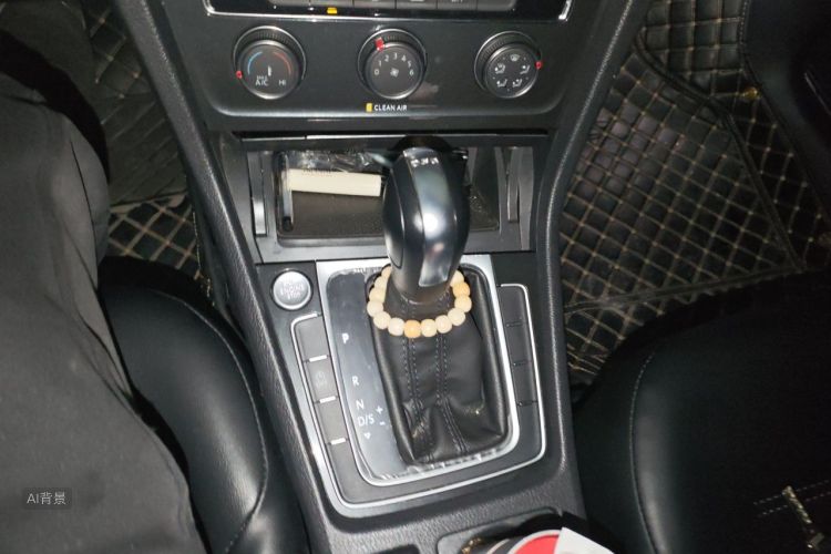 Volkswagen Golf 2020 immagine di auto #16