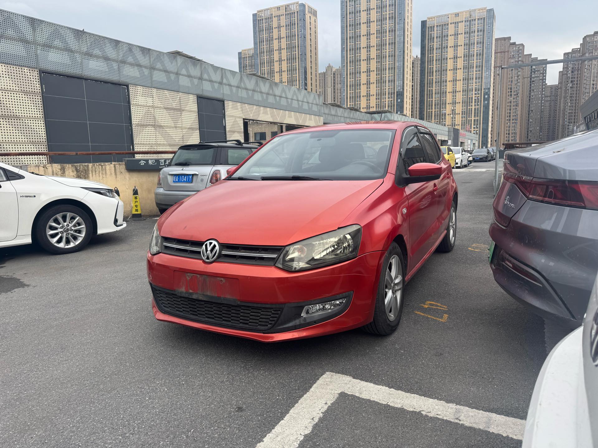 Volkswagen Polo 2012 car image 