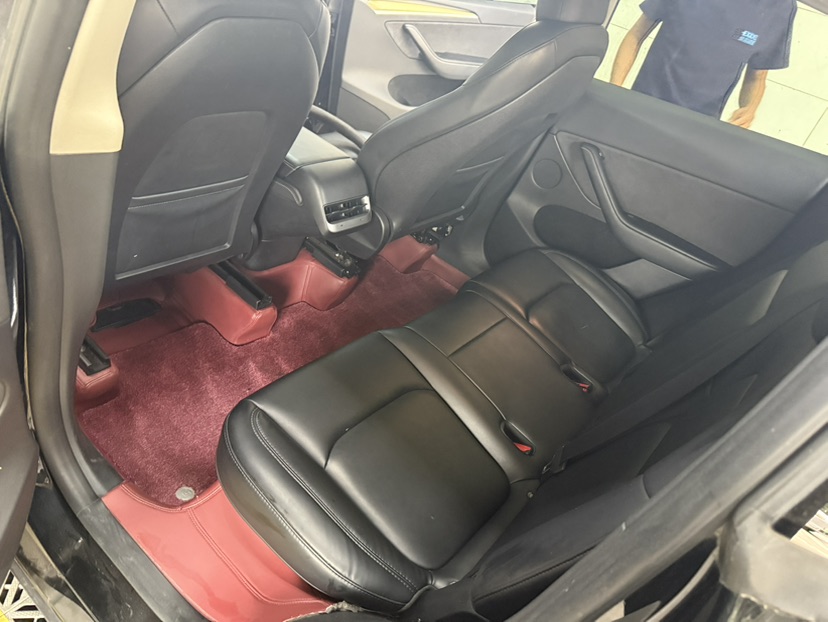 Tesla Model Y 2023 #6 Tesla Model Y 2023 car image #6