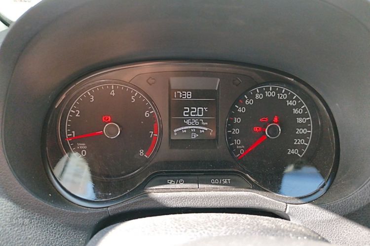 Volkswagen Polo 2016 #13 Volkswagen Polo 2016 car image #13