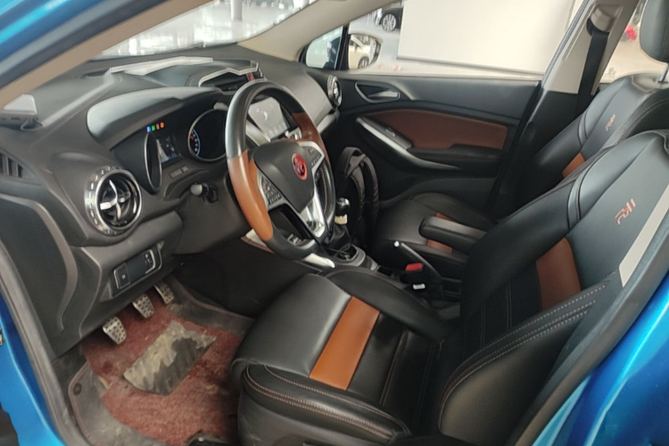 BYD Yuan 2016 #15 BYD Yuan 2016 car image #15