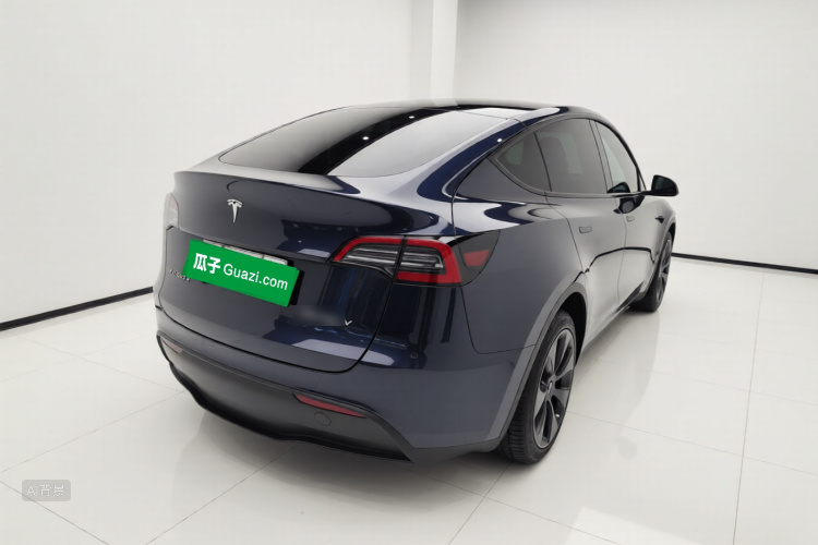 Tesla Model Y 2024 #7 Tesla Model Y 2024 immagine di auto #7