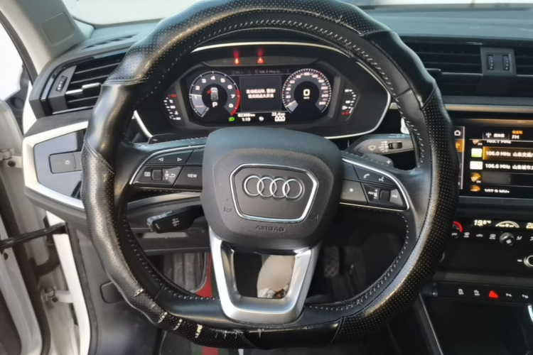 Audi Q3 2020 #11 Audi Q3 2020 car image #11