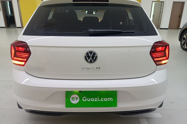 Volkswagen Polo 2021 car image #6