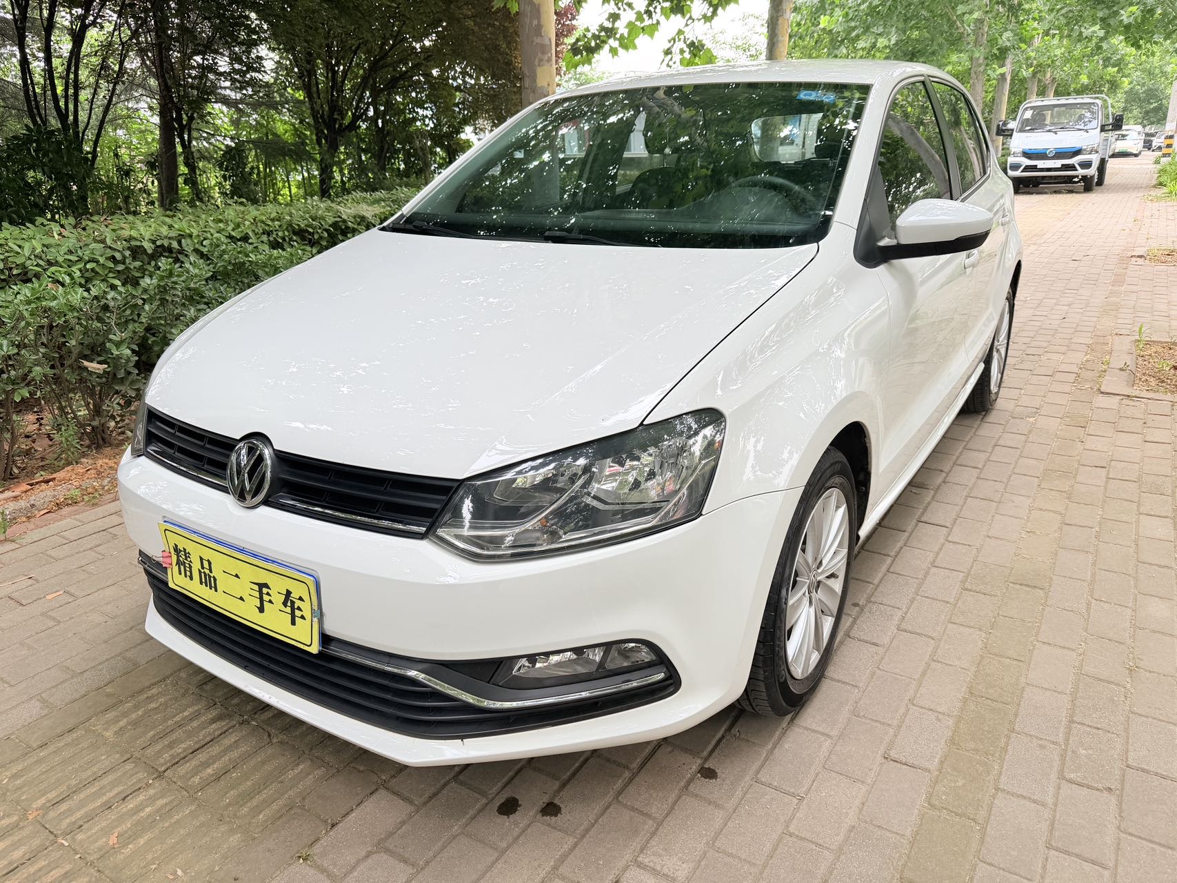 Volkswagen Polo 2014 Volkswagen Polo 2014 car image