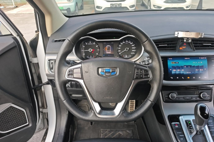 GEELY Emgrand GS 2019 imagem de carro #11