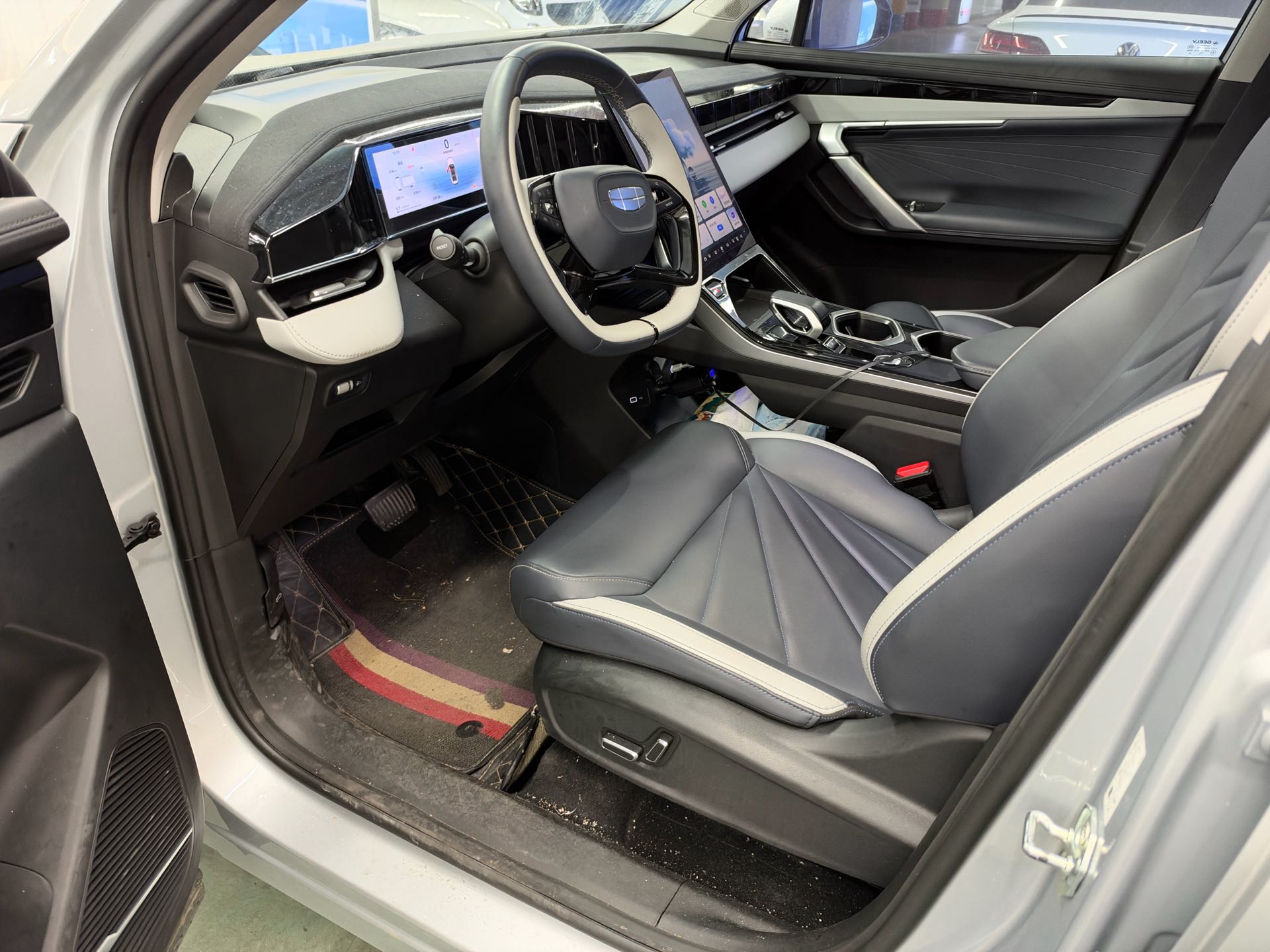 GEELY Boyue L 2023 #3 GEELY Boyue L 2023 immagine di auto #3