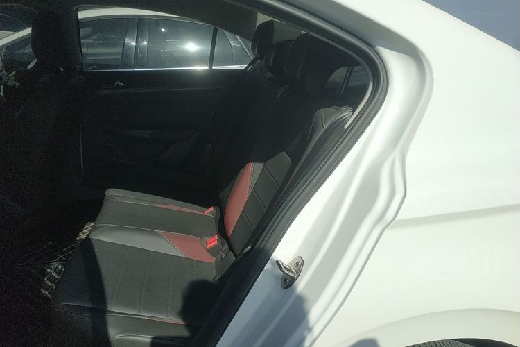 Volkswagen Bora 2021 car image #17