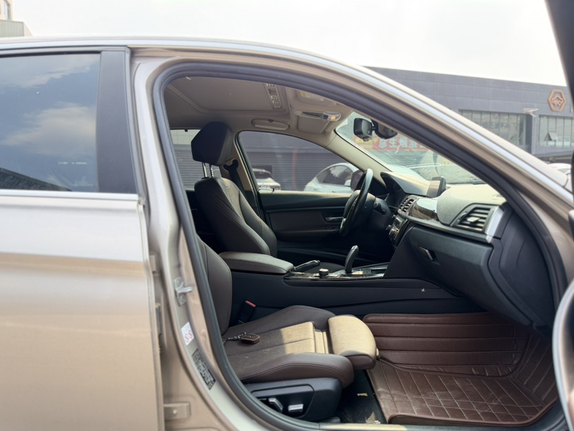 BMW 3 Series 2017 #3 BMW 3 Series 2017 car image #3