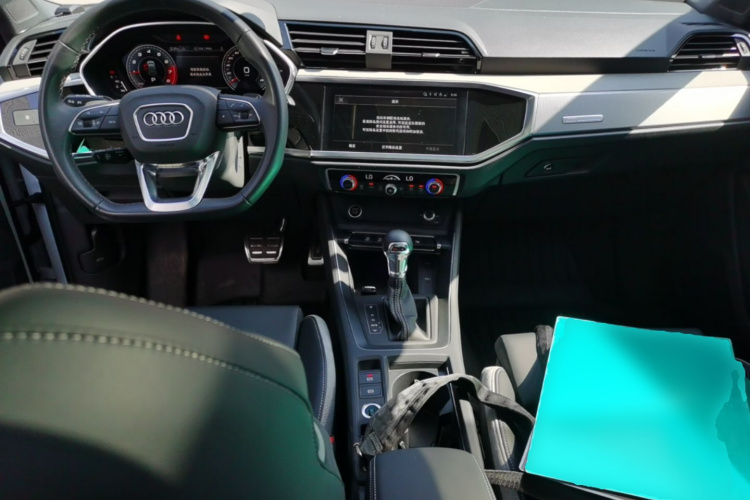 Audi Q3 2025 #11 Audi Q3 2025 car image #11