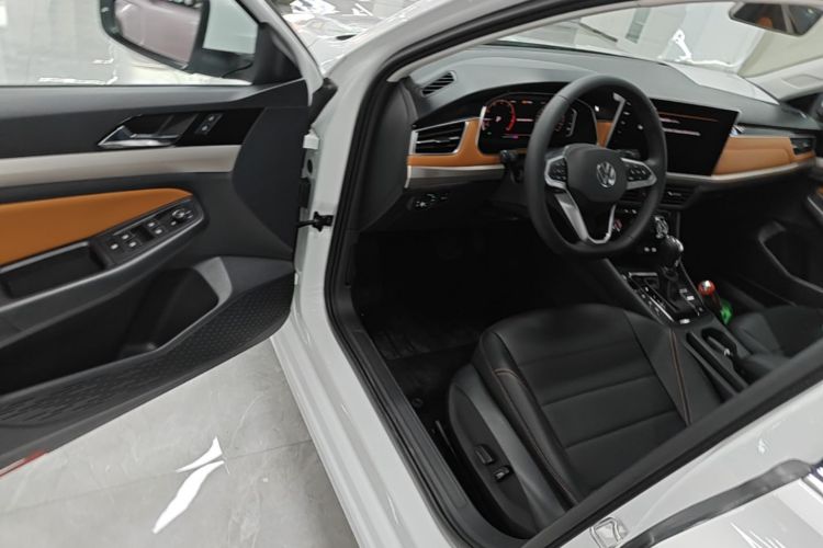 Volkswagen Bora 2023 #16 Volkswagen Bora 2023 изображение автомобиля #16
