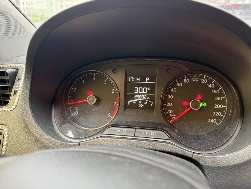 Volkswagen Polo 2017 car image #7
