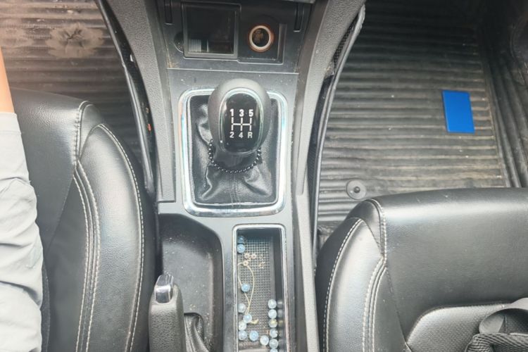 GEELY Emgrand 2016 car image #16