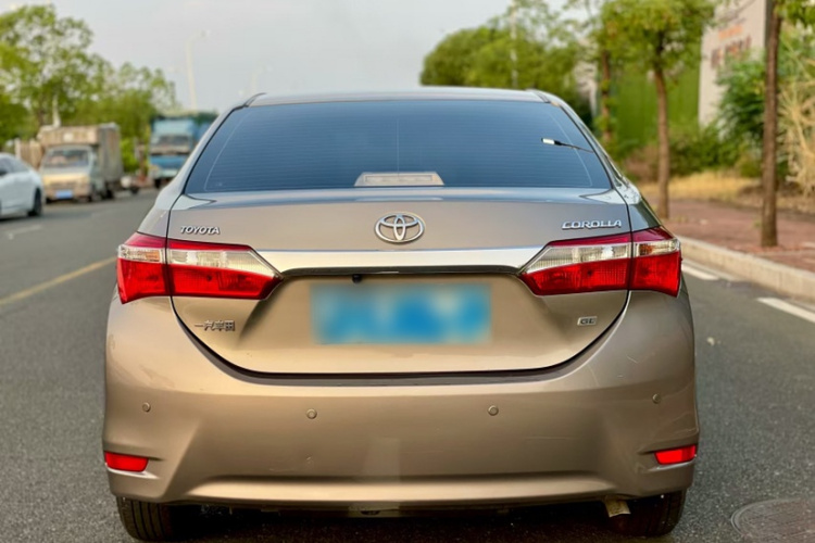 Toyota Corolla 2016 #6 Toyota Corolla 2016 car image #6