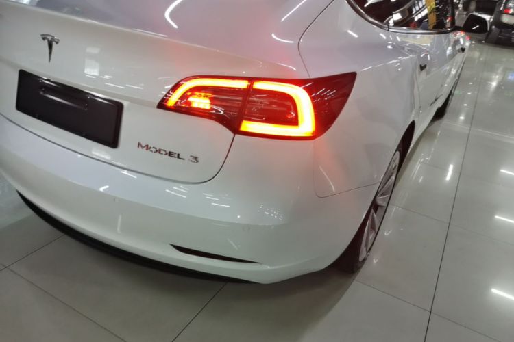 Tesla Model 3 2023 #8 Tesla Model 3 2023 car image #8