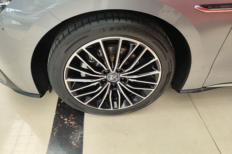 BYD Han 2021 car image #9
