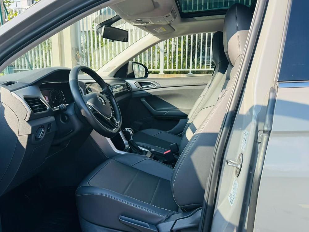 Volkswagen T-Cross 2019 car image #8