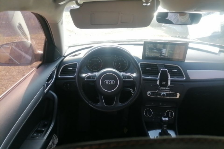 Audi Q3 2016 imagem de carro #12