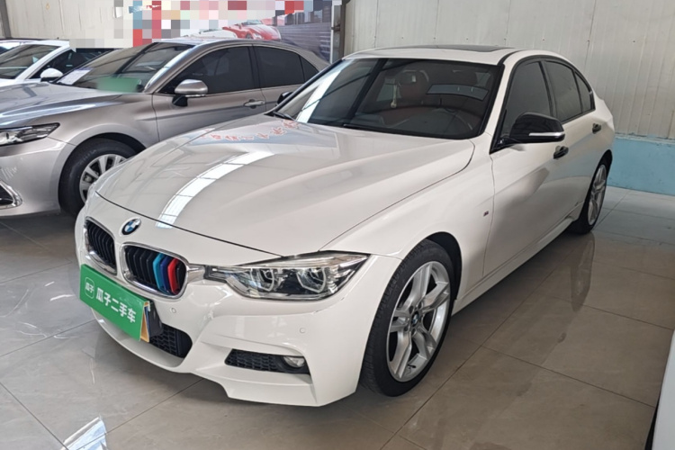 BMW 3 Series 2019 car image #2