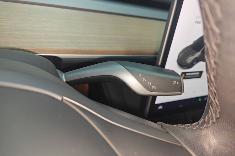 Tesla Model 3 2021 car image #14