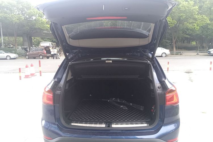 BMW X1 2018 #21 BMW X1 2018 car image #21