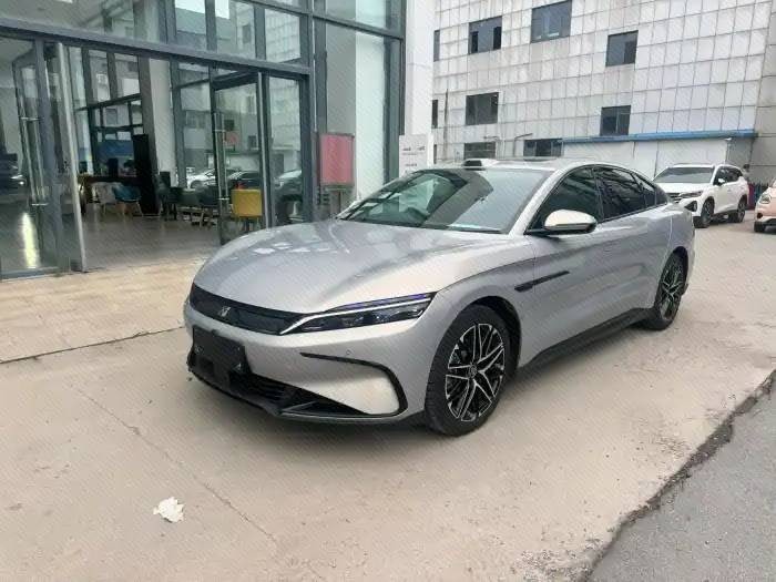 BYD Han 2025 car image 