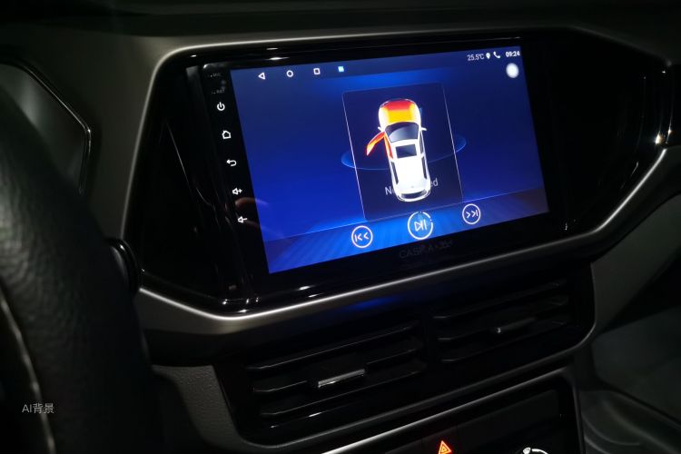 Volkswagen T-Cross 2019 car image #15