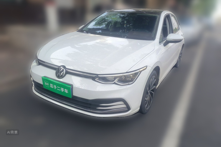 Volkswagen Golf 2022 car image #2