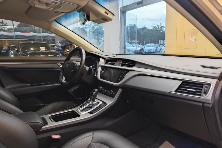 GEELY Emgrand GL 2018 #17 GEELY Emgrand GL 2018 car image #17