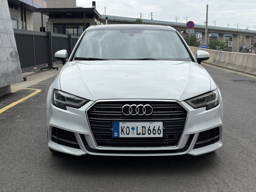 Audi A3 2019 car image #2