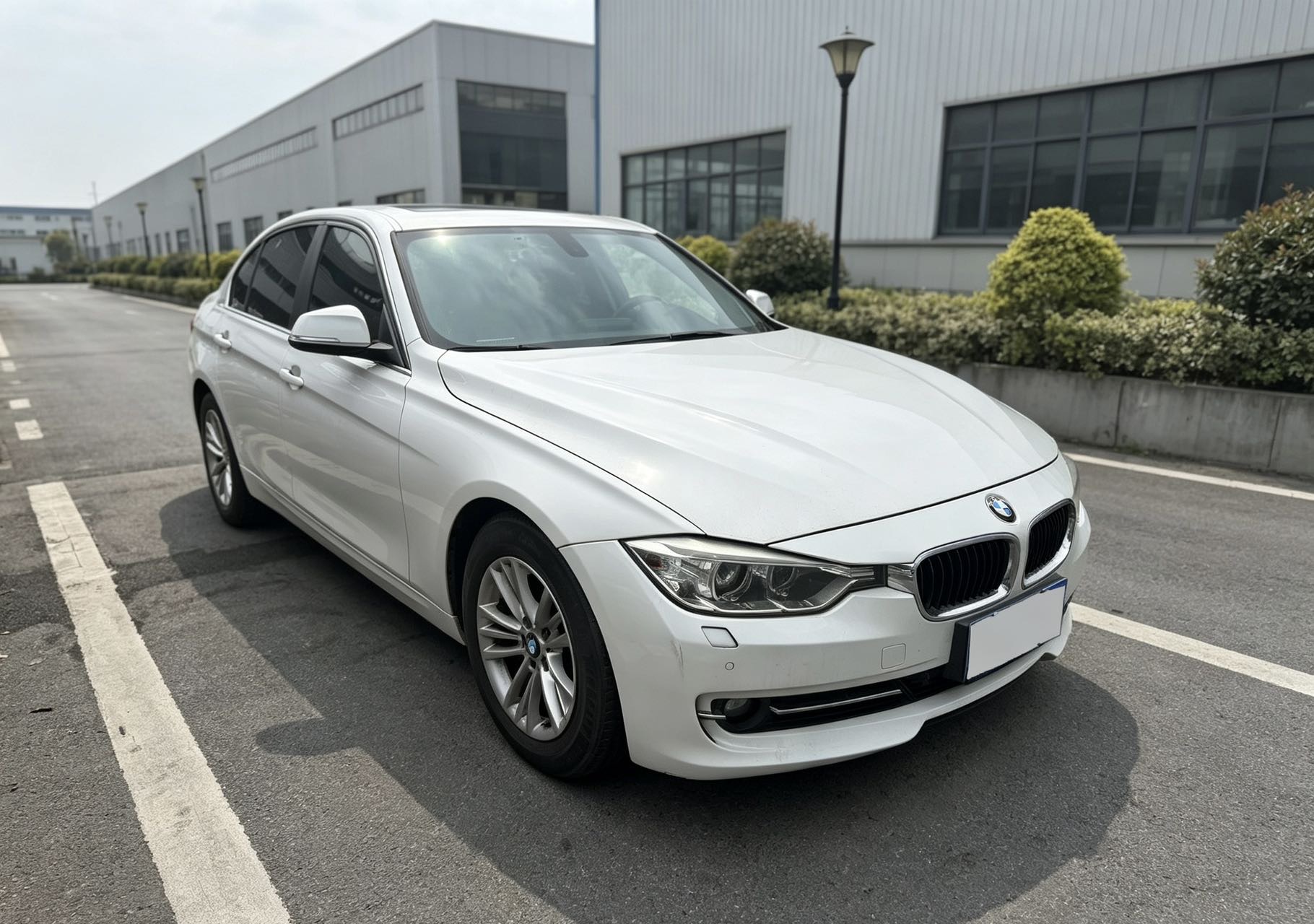 BMW 3 Series 2015 #4 BMW 3 Series 2015 car image #4