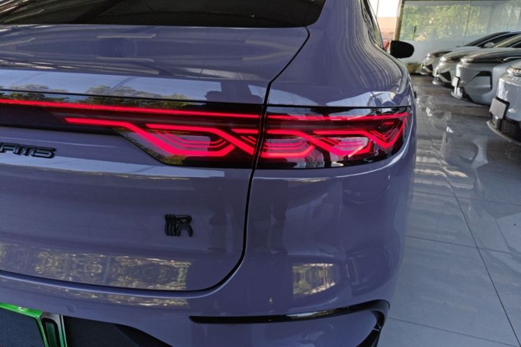 BYD Han 2023 car image #8