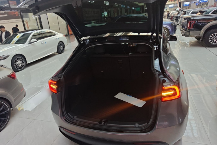 Tesla Model Y 2022 #19 Tesla Model Y 2022 immagine di auto #19