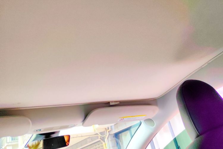 Tesla Model 3 2021 car image #16