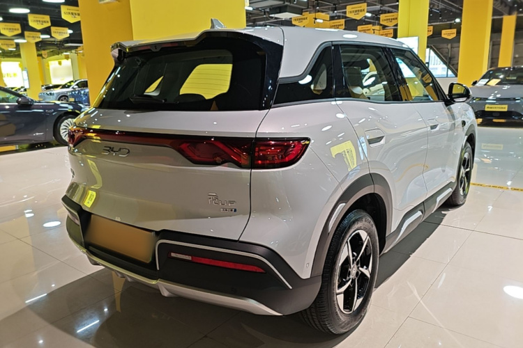 BYD YuanUP 2025 #5 BYD YuanUP 2025 car image #5