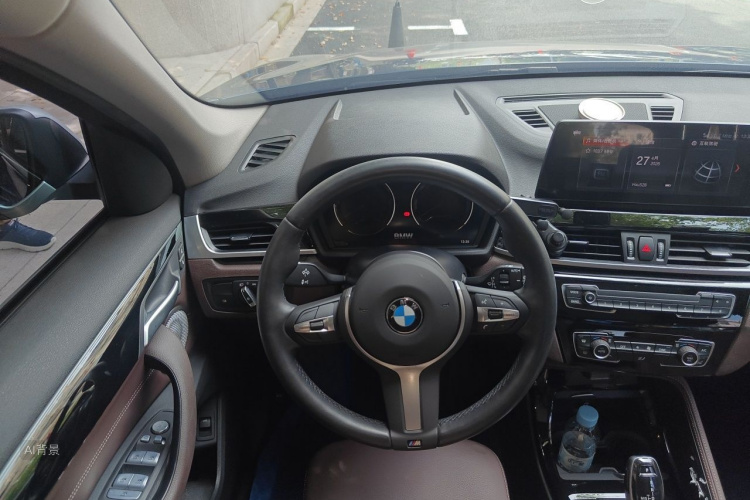 BMW X1 2021 car image #12